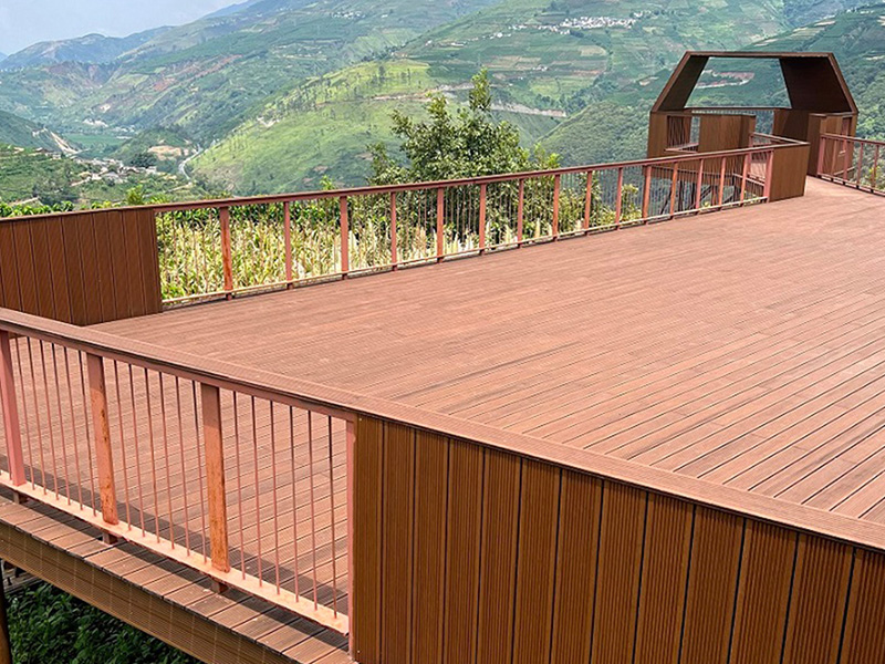 Cantilevered Mountain Overlook Balcony